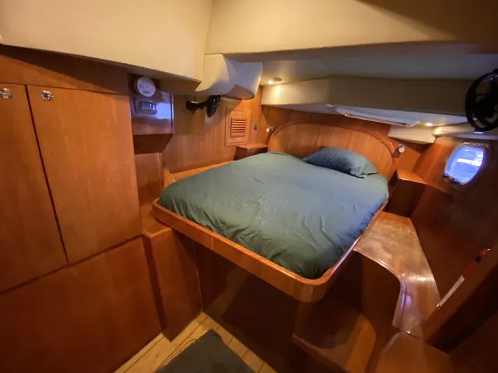 Rattlesnake Yacht Photos Pics 