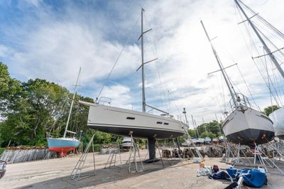 Yacht