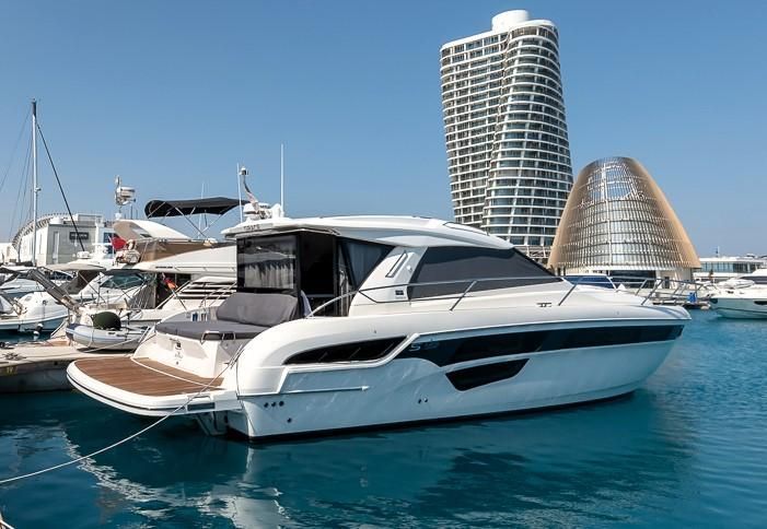 2021 Bavaria 49 