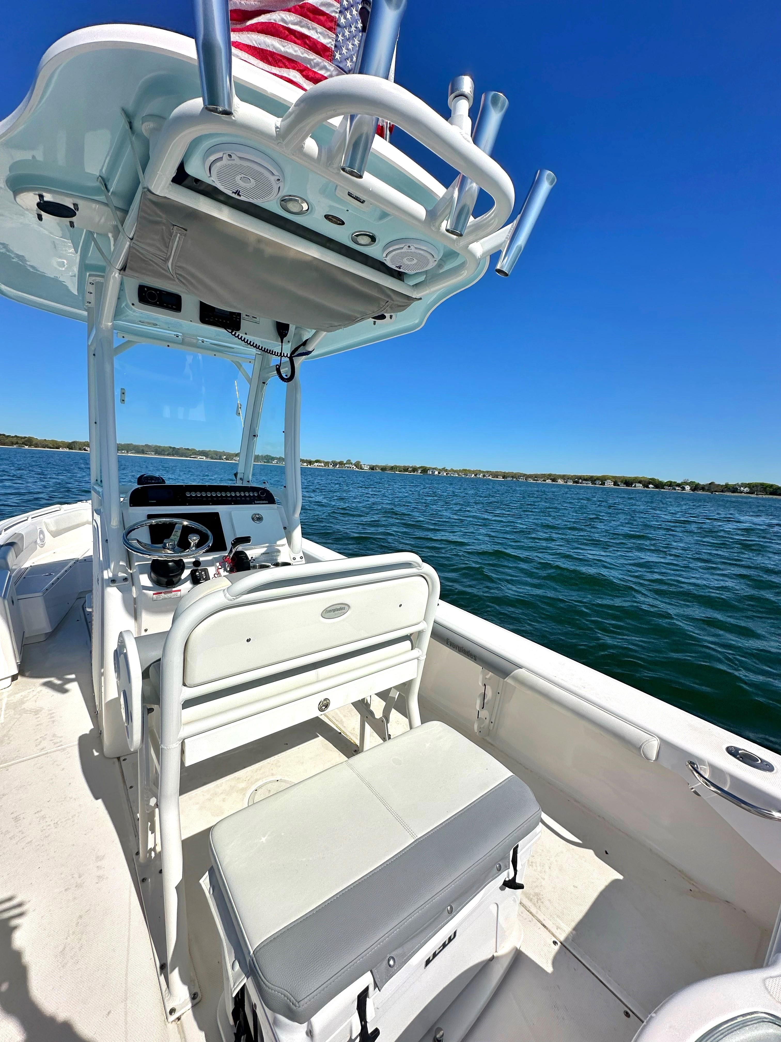 2016 Everglades 243 Center Console Center Console for sale - YachtWorld