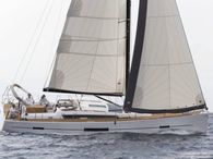 2023 Dufour 530