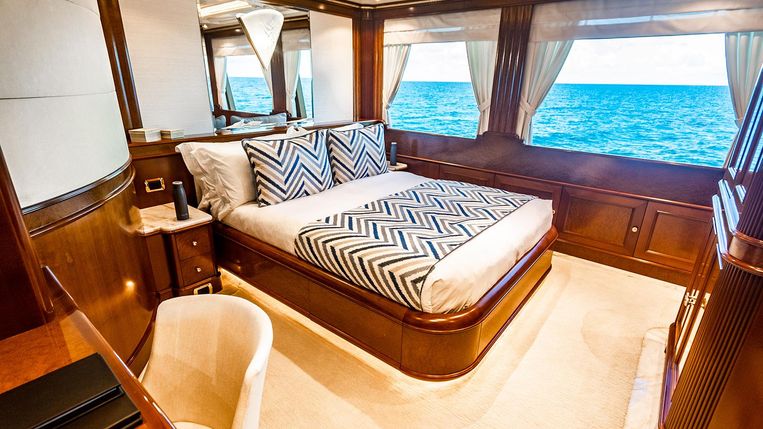 2003-180-6-benetti-55m-2003-2022