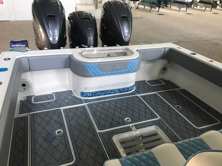 Just Us Yacht Photos Pics 