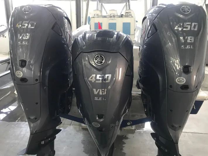 Just Us Yacht Photos Pics 