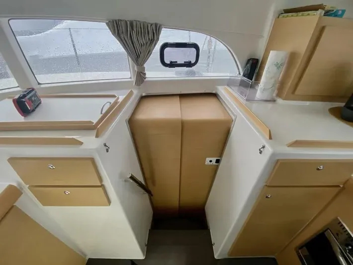 Blue Mind Yacht Photos Pics 