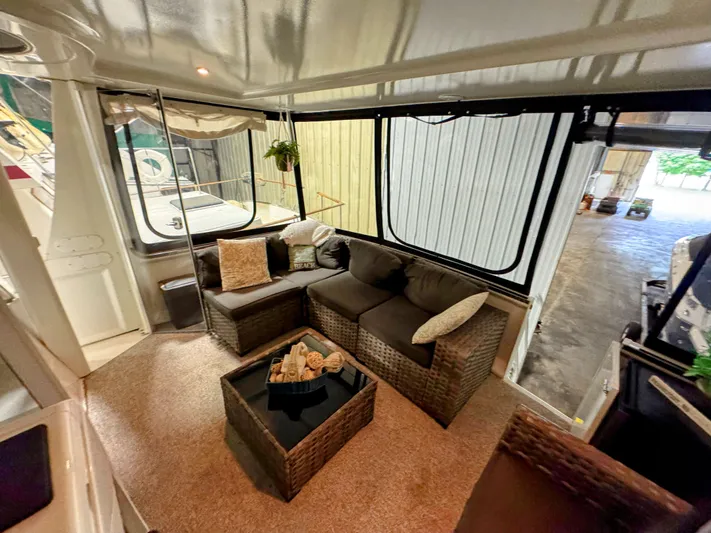 Kutting Loose 3 Yacht Photos Pics 