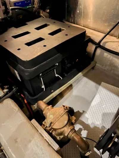 Kutting Loose 3 Yacht Photos Pics 