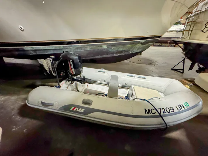 Kutting Loose 3 Yacht Photos Pics 