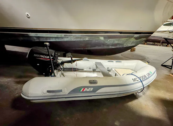 Kutting Loose 3 Yacht Photos Pics 