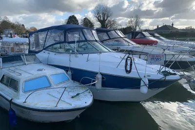 2006 Maxum 2600 SE