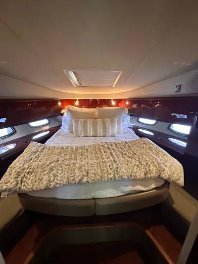 Midnight Run Yacht Photos Pics 