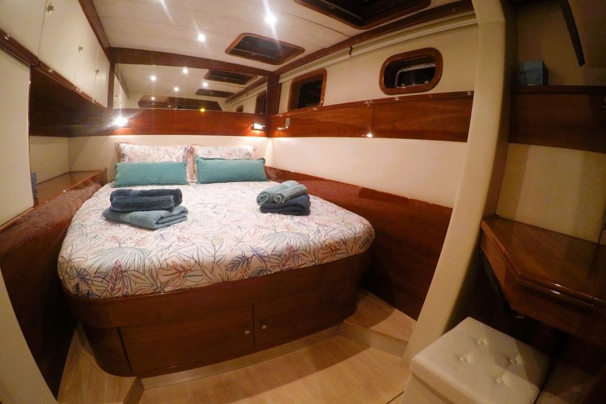 2008 Sunreef 62 