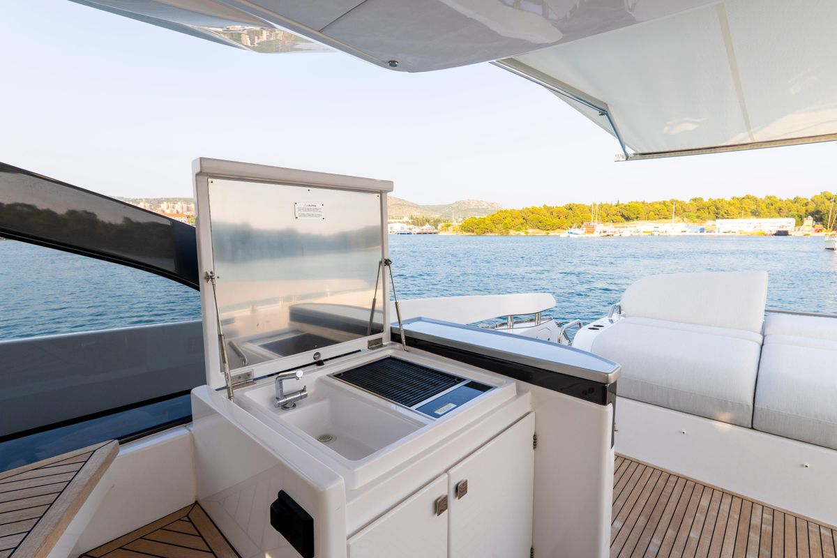 2024 Azimut 71 
