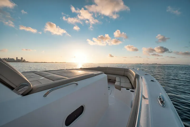 Seakeeper Yacht Photos Pics PURSUIT S408