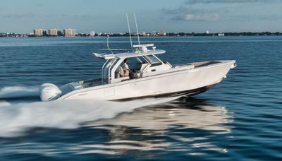 Pursuit S 408