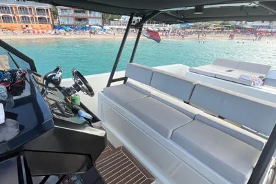 De Antonio Yachts D34