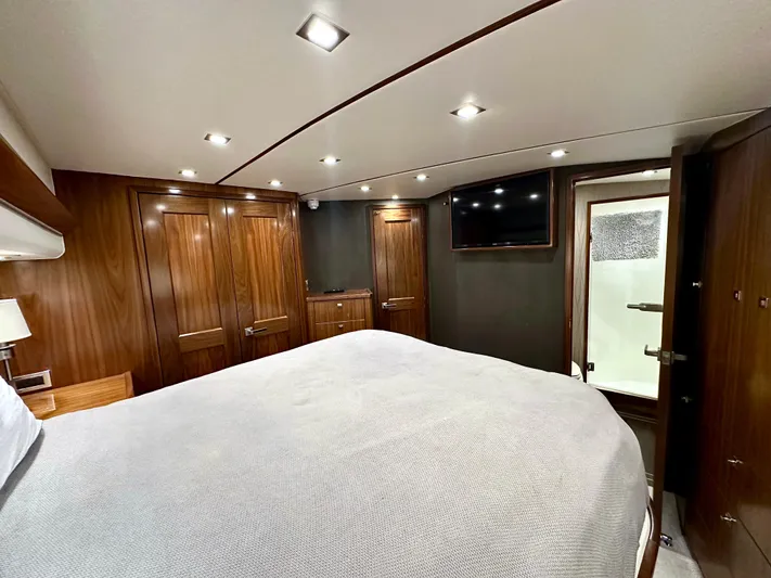 Slow Your Roll Yacht Photos Pics Master SR