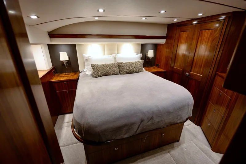 Slow Your Roll Yacht Photos Pics Master SR