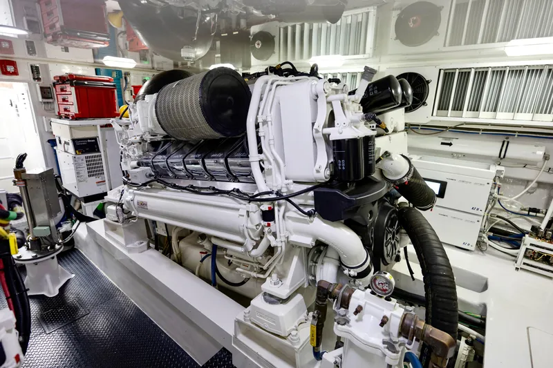 Slow Your Roll Yacht Photos Pics 