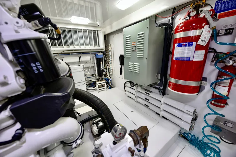 Slow Your Roll Yacht Photos Pics 