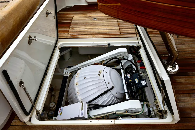 Slow Your Roll Yacht Photos Pics 