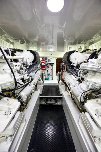 Slow Your Roll Yacht Photos Pics 