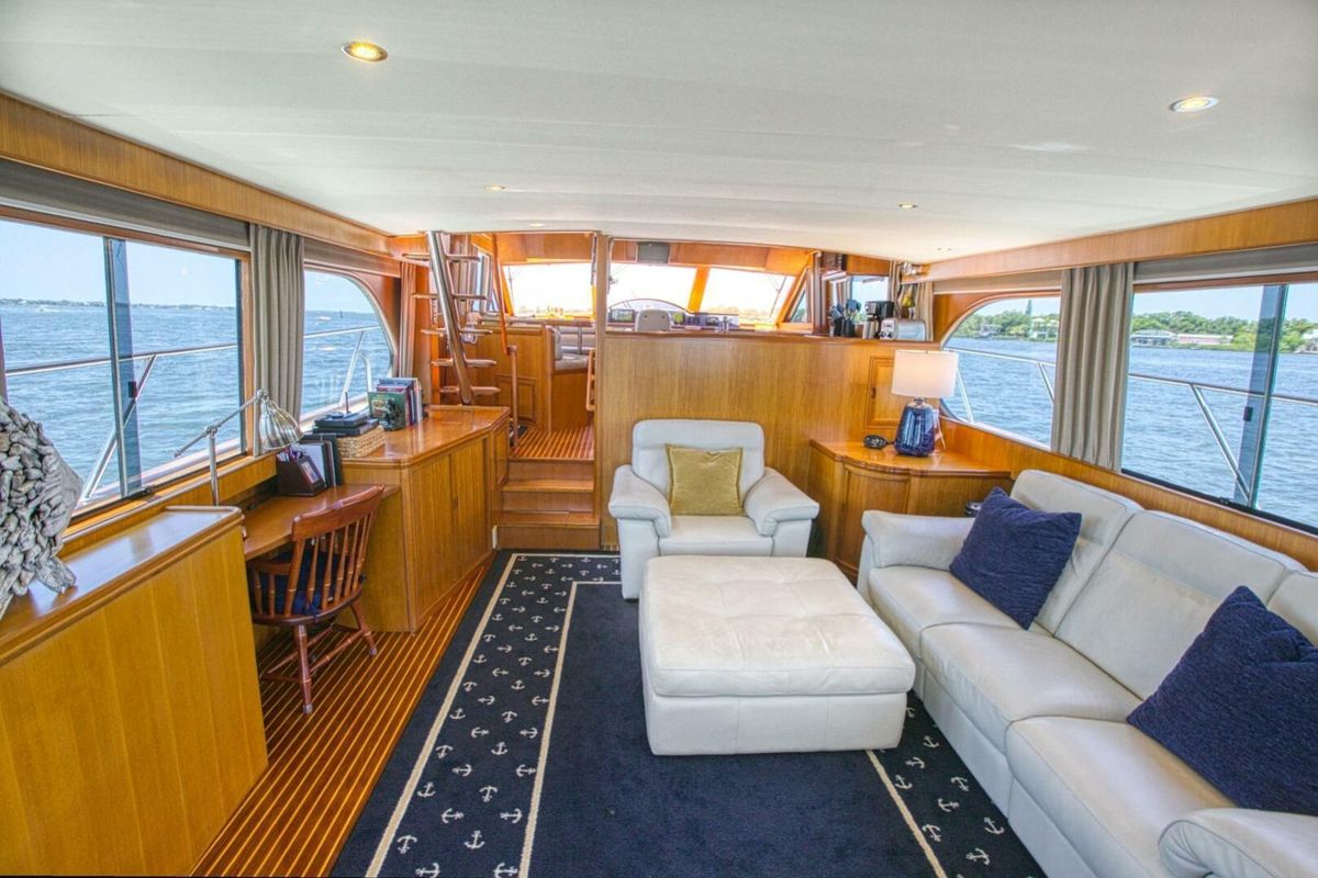 2000 Ocean Alexander 61 