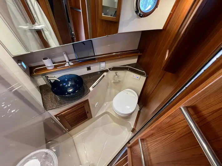 Salty Bliss Yacht Photos Pics 