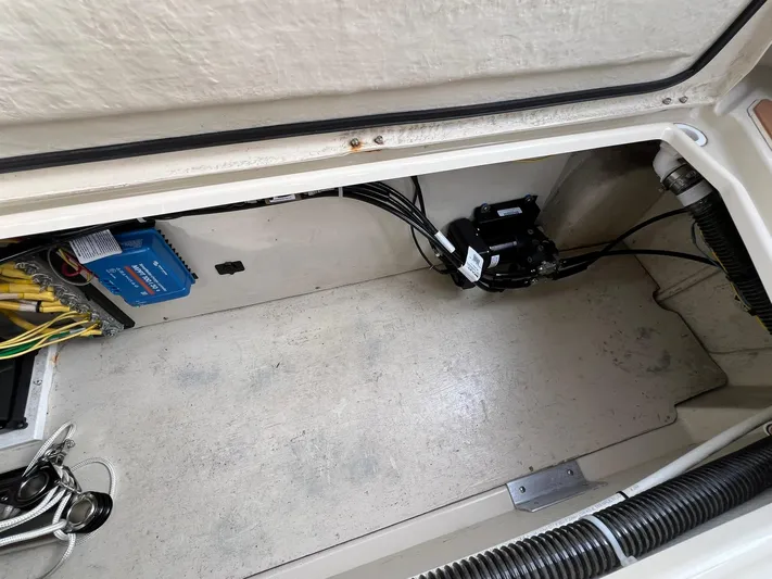 Salty Bliss Yacht Photos Pics 