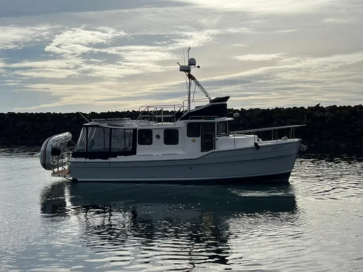 Salty Bliss Yacht Photos Pics 
