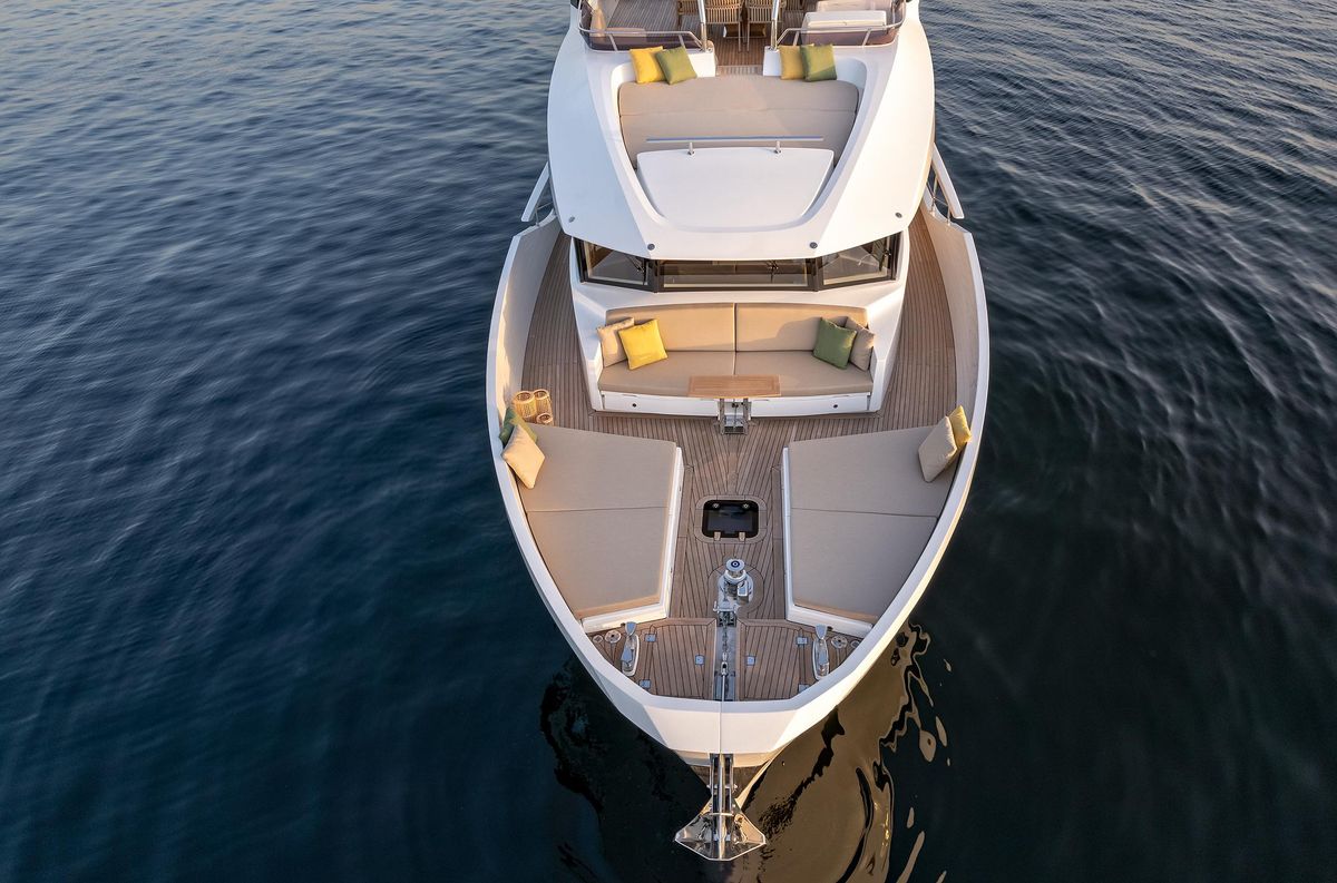 2022 Numarine 74 