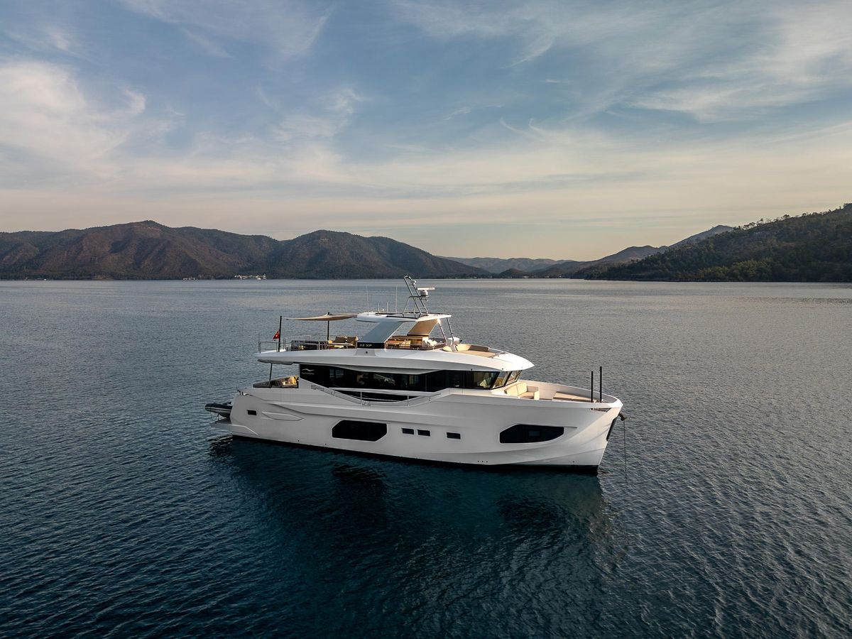 2022 Numarine 74 
