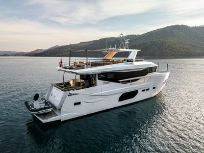 Yacht