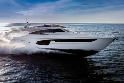 2017 Ferretti Yachts 650