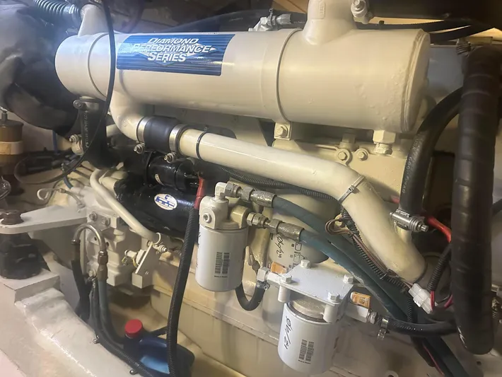  Yacht Photos Pics Port Cummins Diesel Engine