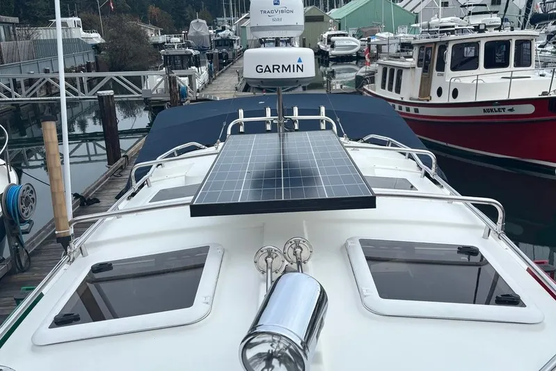 "salt Shaker" Yacht Photos Pics 2013 Cutwater C-28 boat with solar panel and Garmin equipment docked at marina.