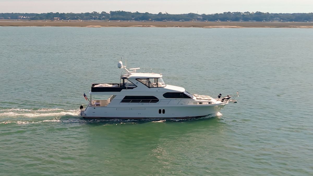 2013 Ocean Alexander 69 