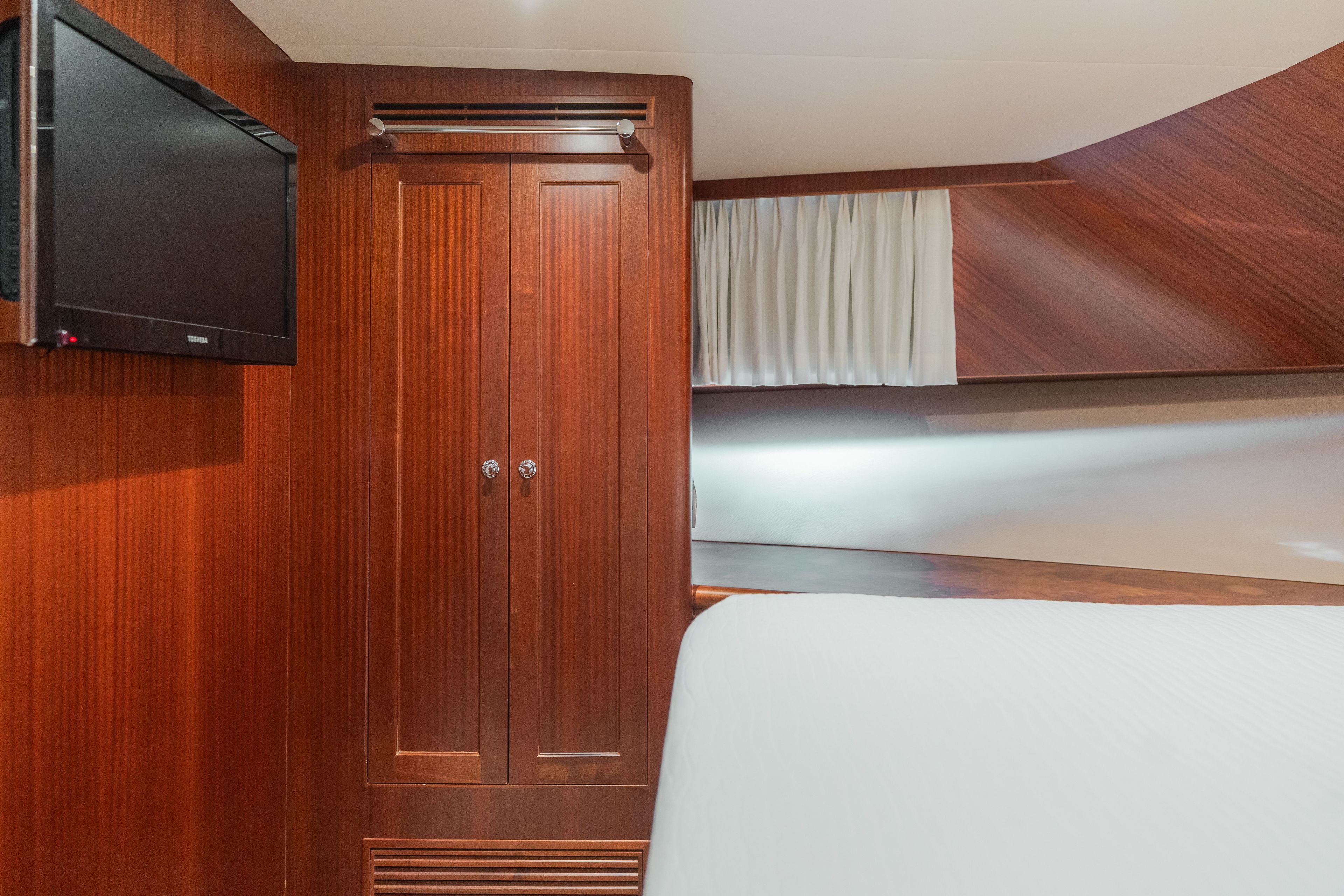 2013 Ocean Alexander 69 