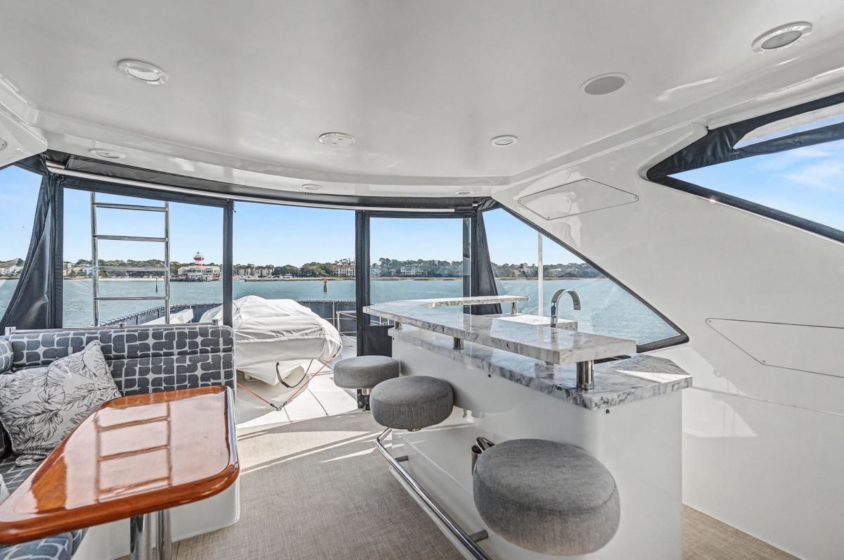 2013 Ocean Alexander 69 