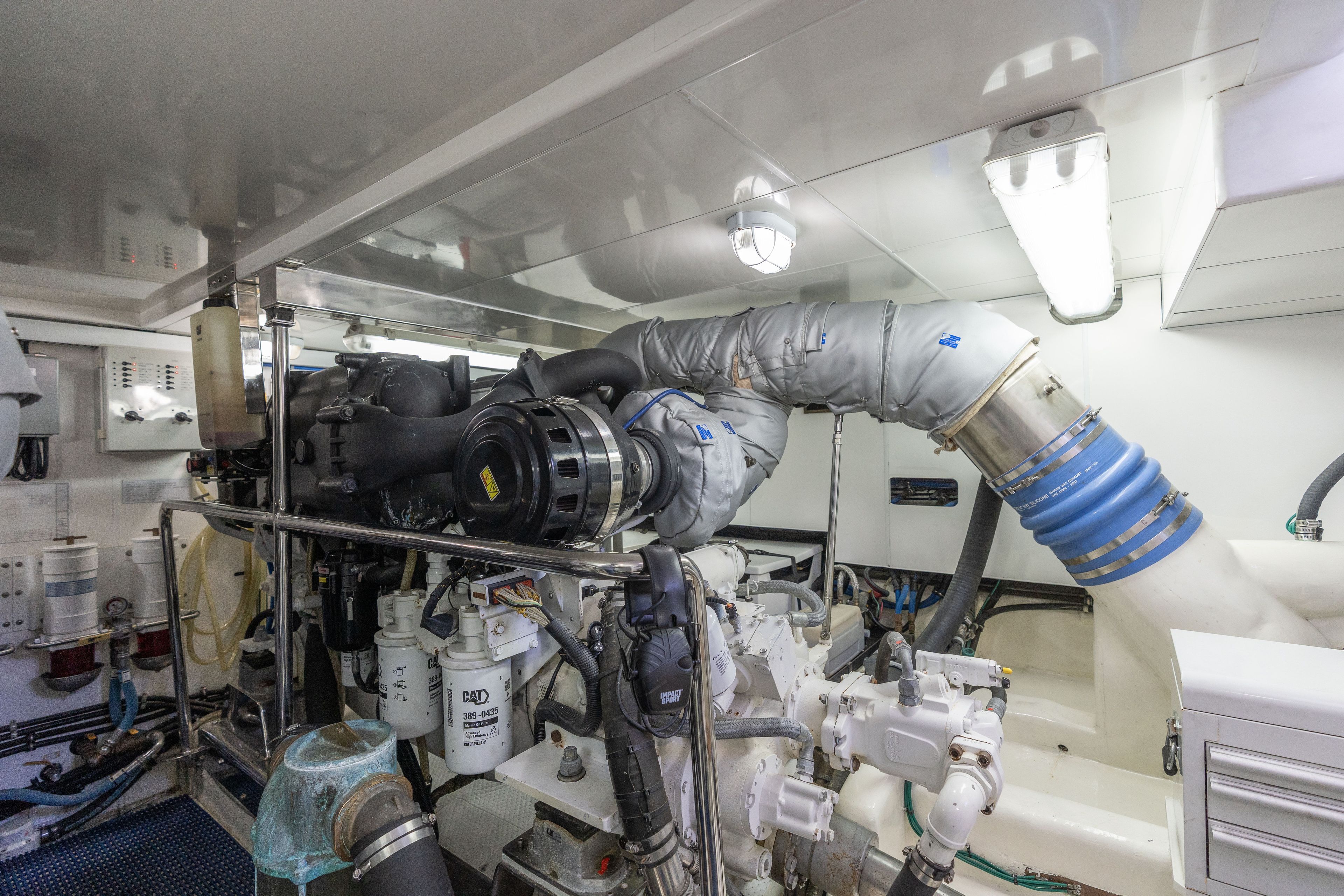 2013 Ocean Alexander 69 