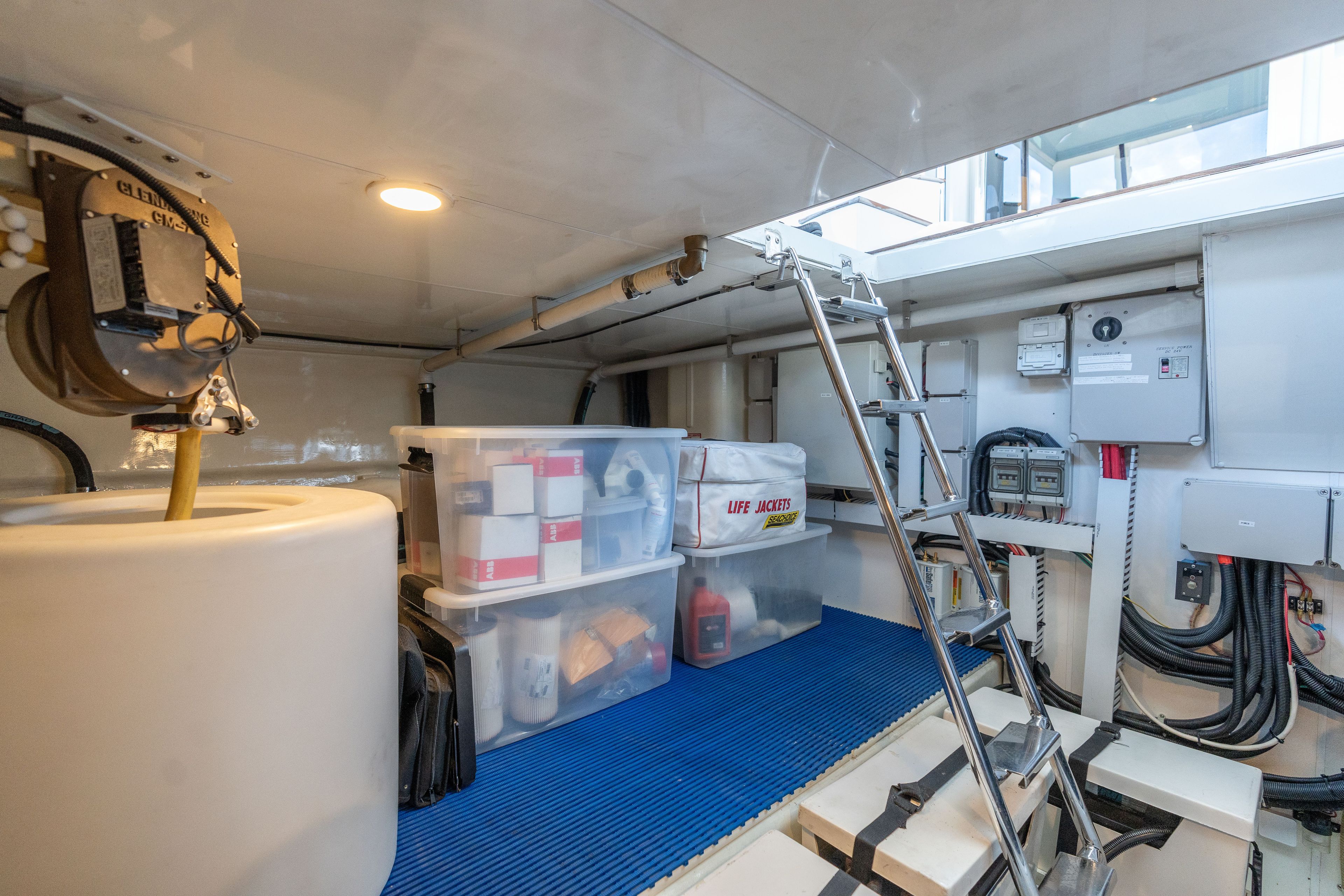 2013 Ocean Alexander 69 