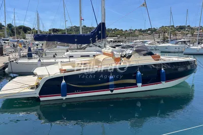 2018 Invictus 370 GT