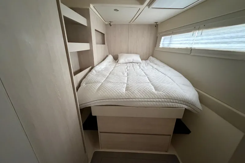  Yacht Photos Pics Cozy bedroom in 2016 Leopard 51 Powercat with modern design and natural light.