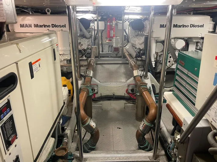 Southerly Yacht Photos Pics Engine room of 1990 Lyman-Morse 52 with MAN Marine Diesel engines.