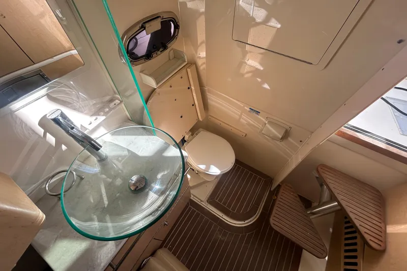 Tt Virtue Yacht Photos Pics Interior of 2012 Boston Whaler 370 Outrage with bathroom.