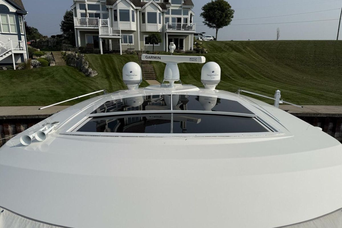 2013 Cruisers Yachts 45 