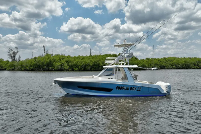 Charlie Boy II Yacht Photos Pics 