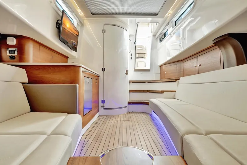 Charlie Boy II Yacht Photos Pics 