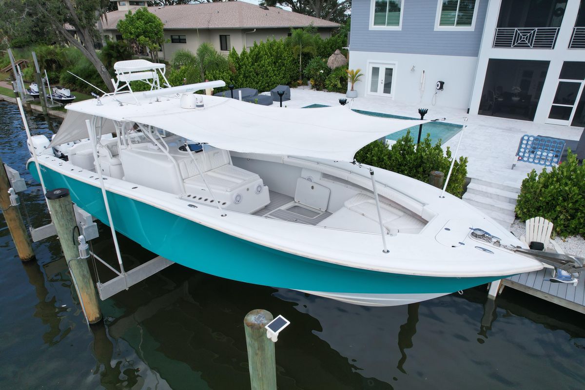 2009 Yellowfin 42 