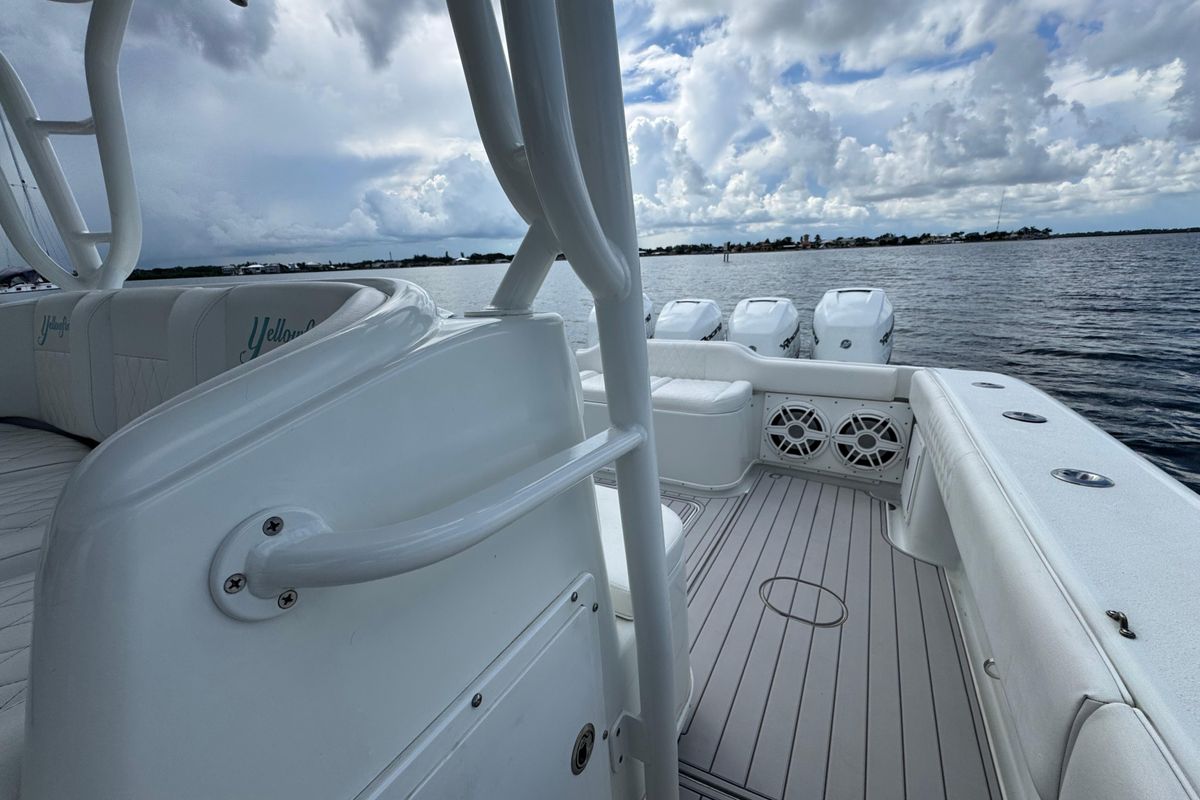 2009 Yellowfin 42 